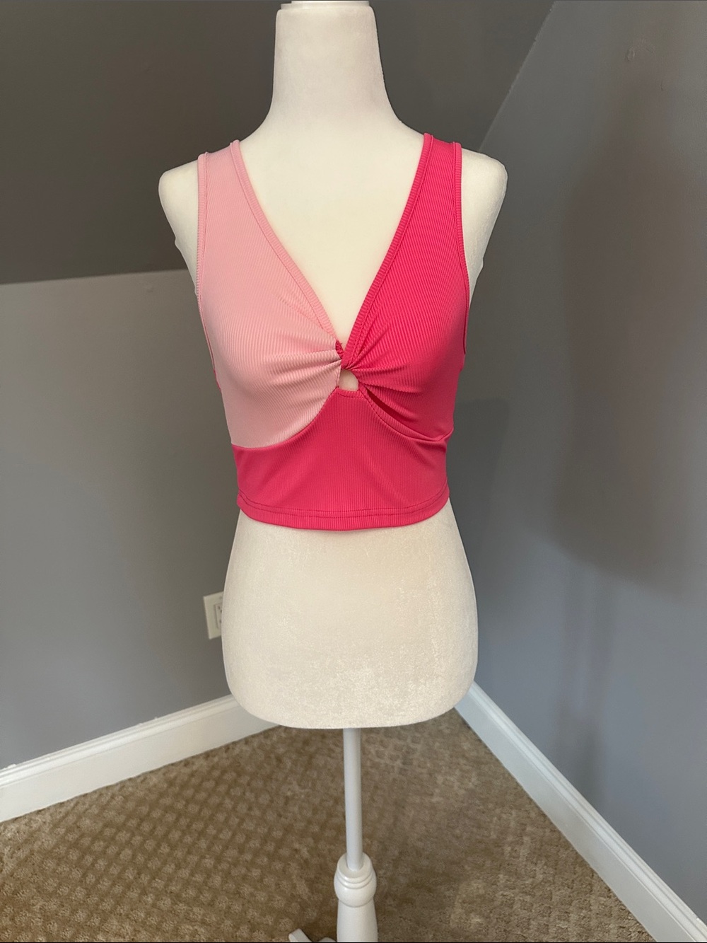 Colorblock Twist Crop Tank Top - Pink